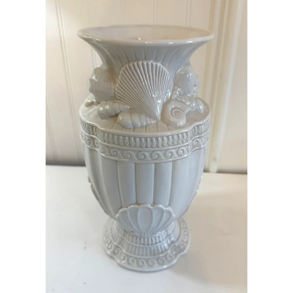 Fitz And Floyd Atlantis Collection Vase Seashell Coastal Nautical Ceramic White‎